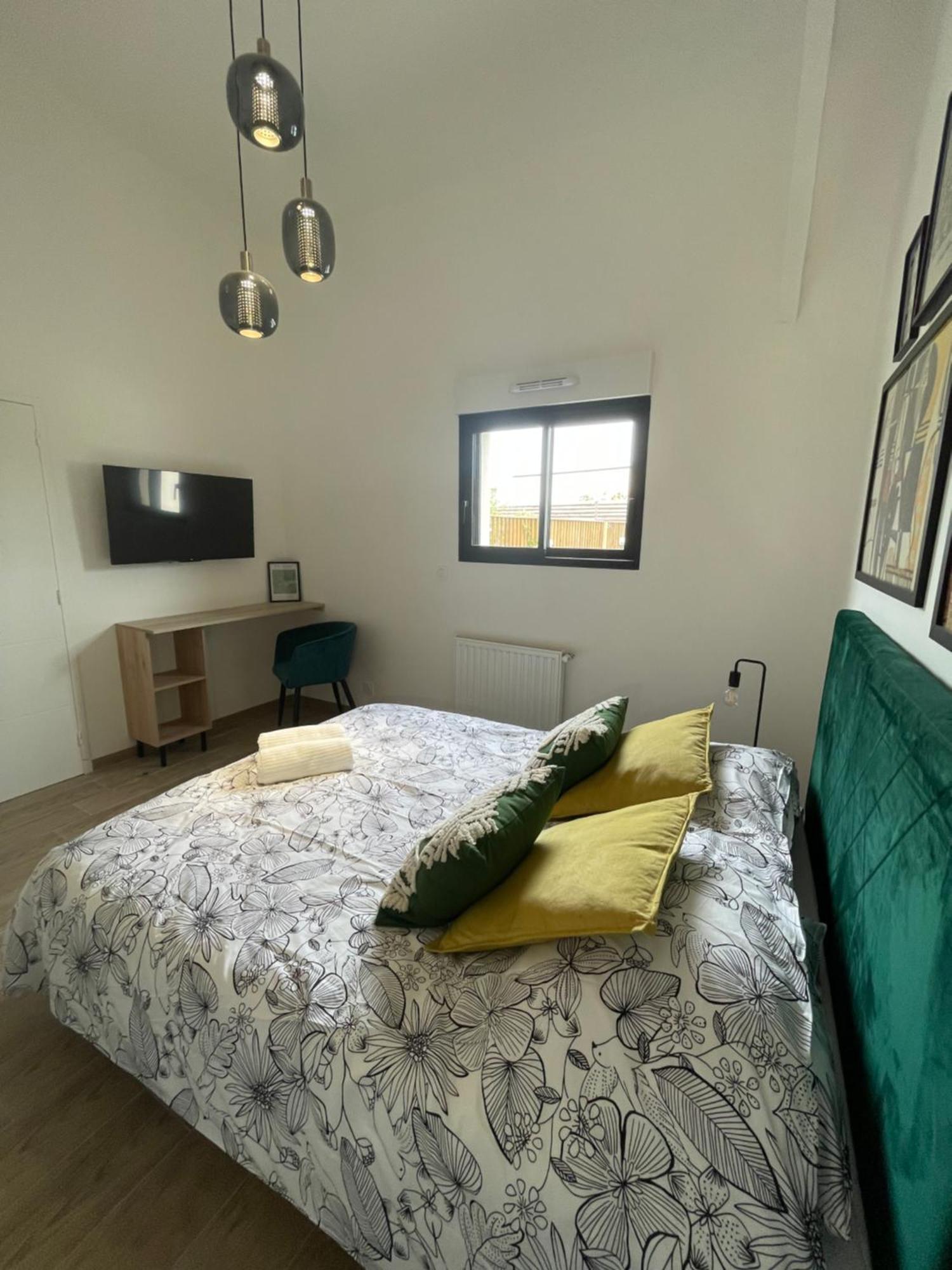 Residence Tamaris Loft House La Meziere エクステリア 写真