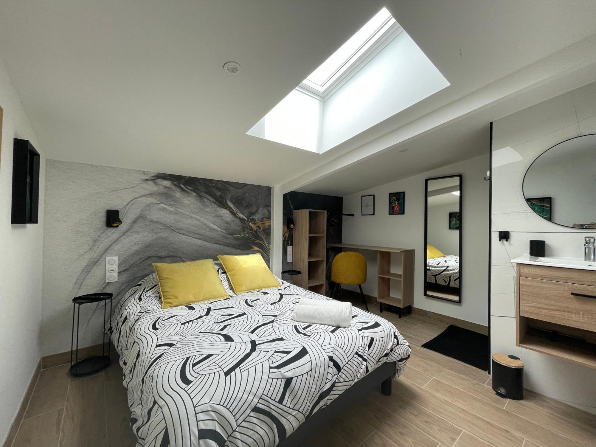 Residence Tamaris Loft House La Meziere エクステリア 写真